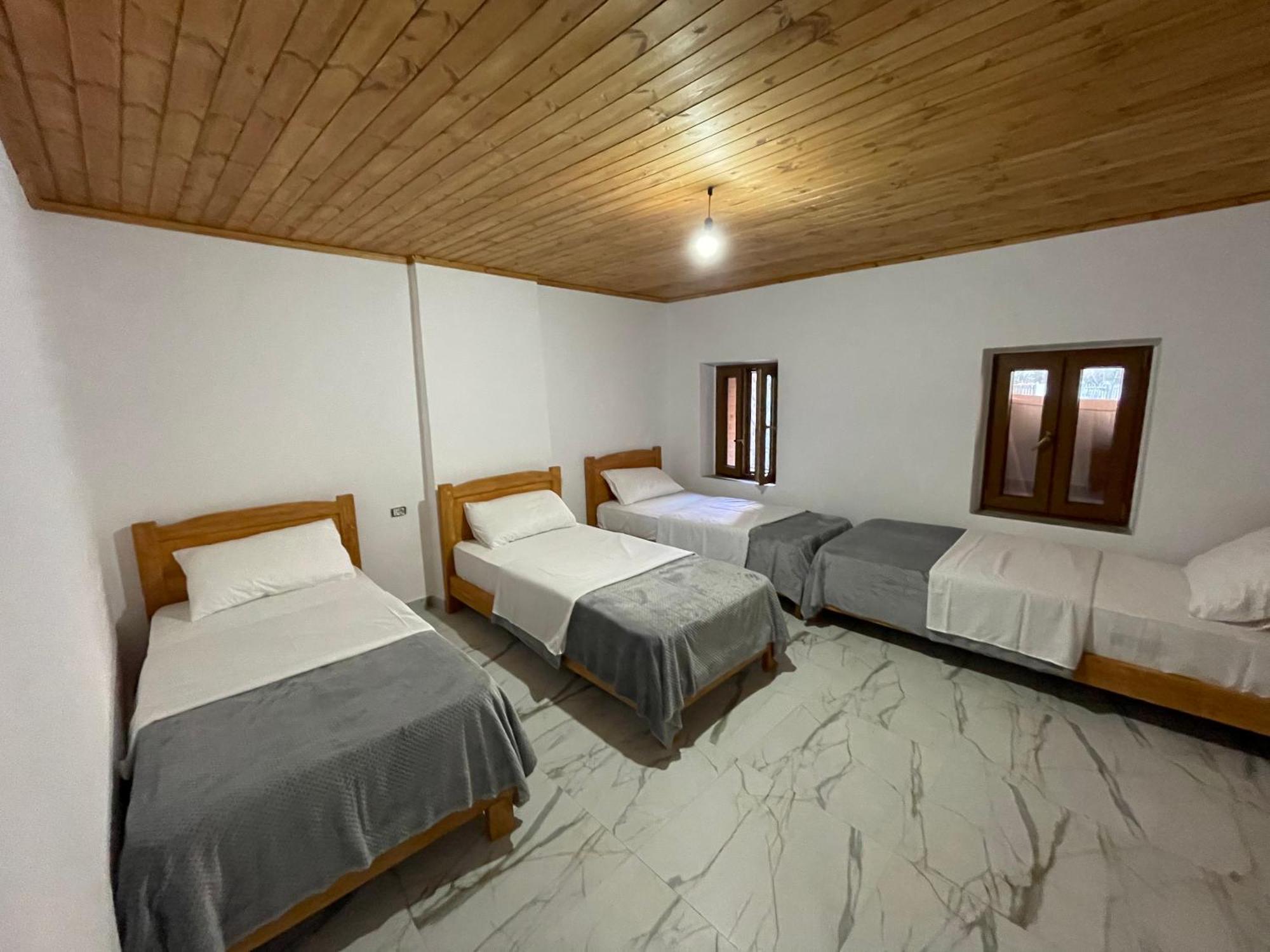 Xhovani Zelna Nderlysaj Extérieur photo