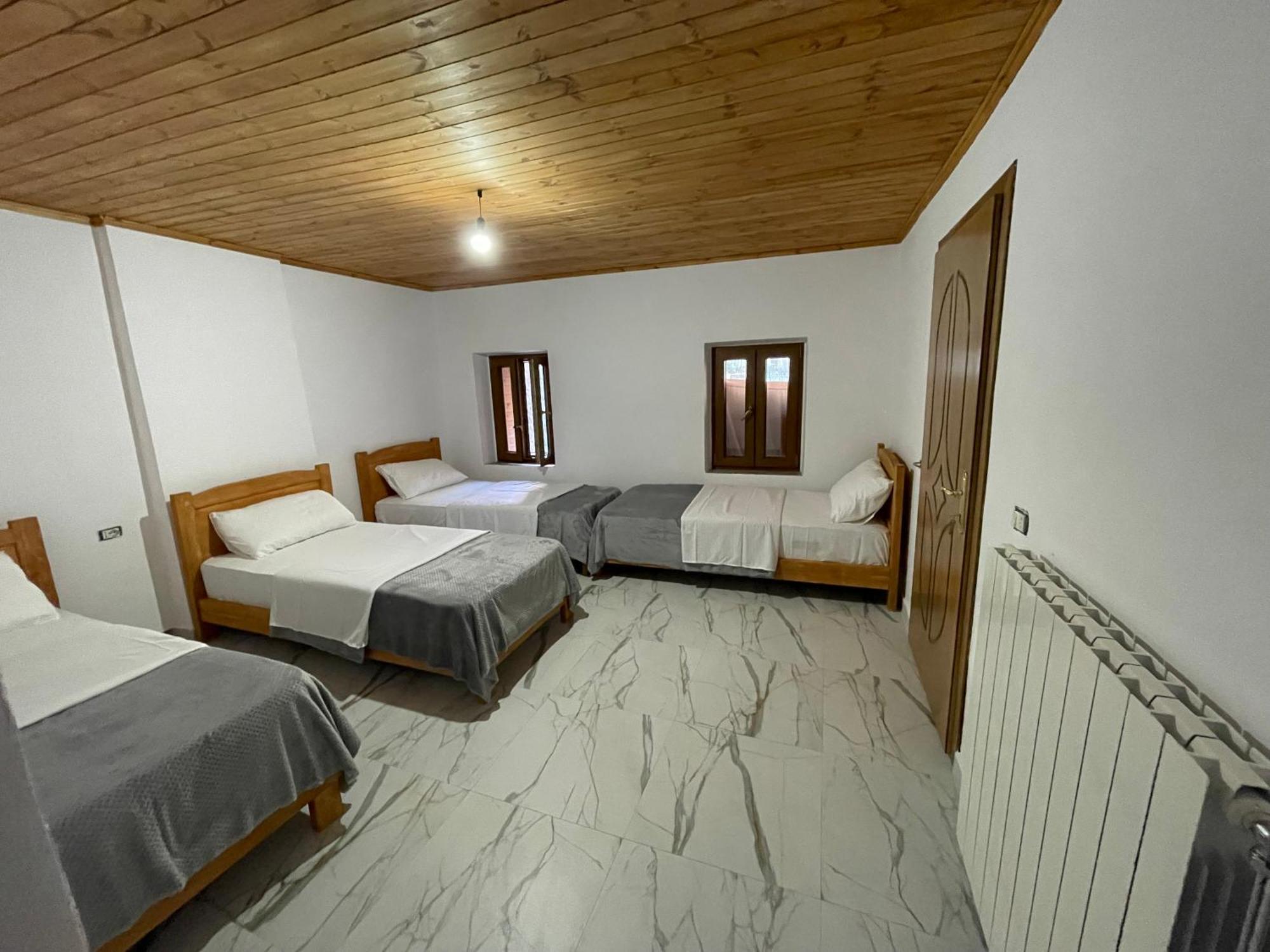 Xhovani Zelna Nderlysaj Extérieur photo